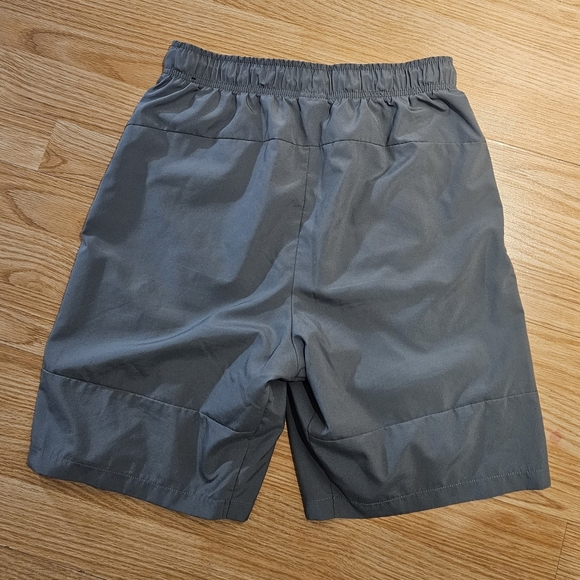 Nike Dri-FIT Shorts, size S (30), gray. - Picture 2 of 5